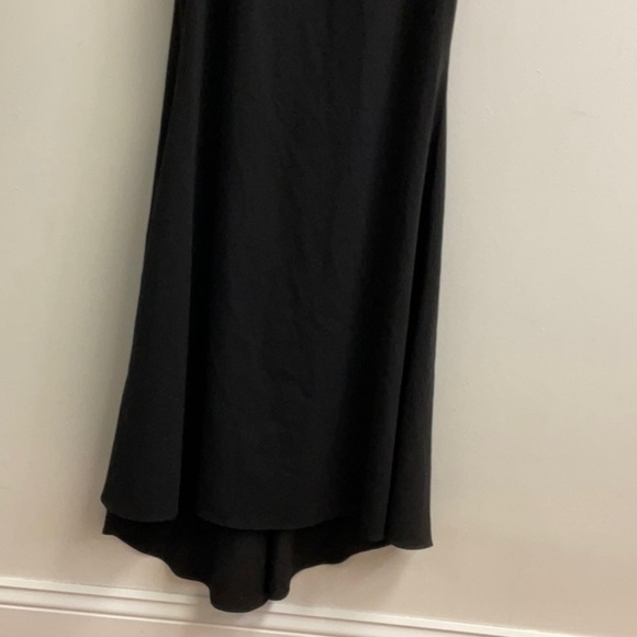 Badgley Mischka Black Off shoulder gown grommet - Picture 8 of 12